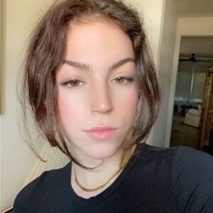 Meet your Posher, Bella